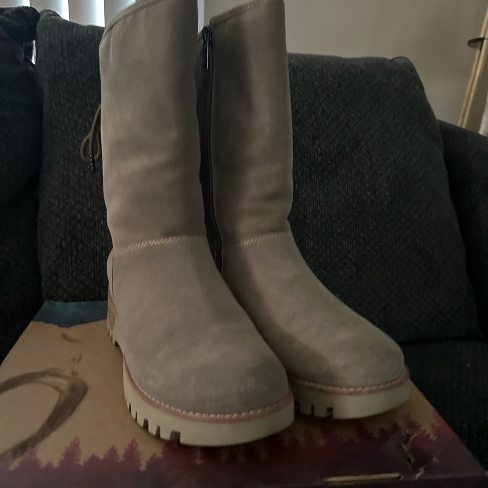 Bionica Taupe Winter Boots